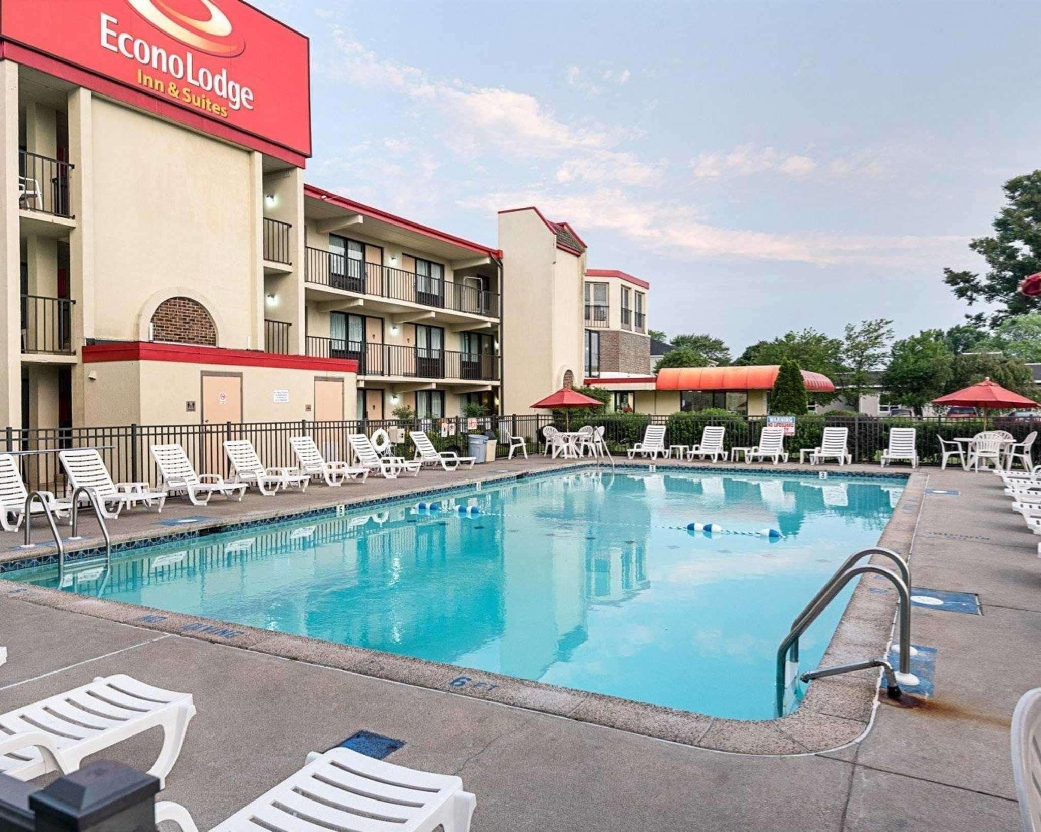Econo Lodge Inn & Suites Rehoboth Beach Exterior photo